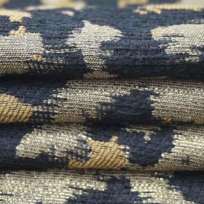 China 2022 Shrink-resistant latest design jacquard chenille color blend sofa fabric fabric for dress coat for sale