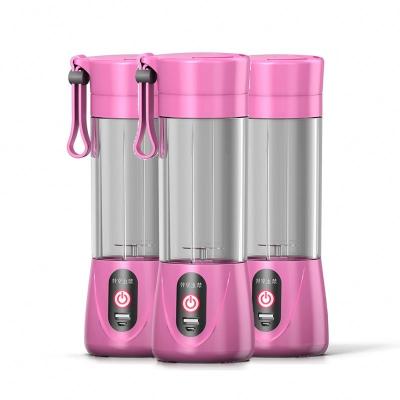 China Multifunctional Portable Mini Small Bottle Fruit Juice Juicer Portable Hand USB Travel Electric Blender for sale