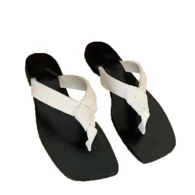 China New Ladies Summer Beach Comfortable Flat Sandals Wholesale Soft Flip Flops Soft Slippers for sale