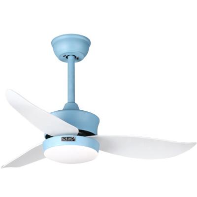 Cina 38 Inch Colorful Led Ceiling Fans Lovely Kids Design Electric With Lamp in vendita