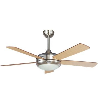 China 52 Inch Remote Control Ceiling Fan Brushed Nickel 5 Wooden Blades Simple Indoor With Light Te koop