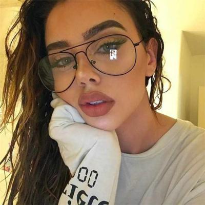 China 2021 fashion sunglasses sunglass retro glasses frame thin frame flat mirror fashion sunglasses classic wild women for sale