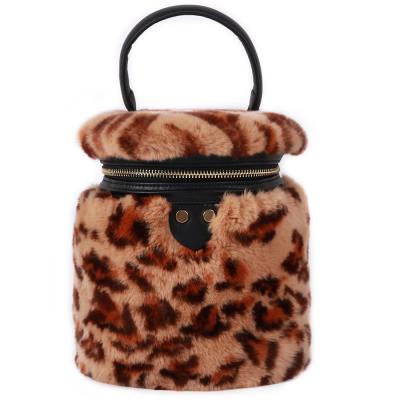 China Fashion Real Rabbit Fur Bag High Quality Women Hairy Leopard Handbag Ladies Chain Bucket Bag for sale