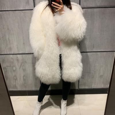 China Mongolia Sheep Girls Ladies Long Winter Oversized Anti-Shrink Fur Coat Warm Streetwear Fur Coat for sale