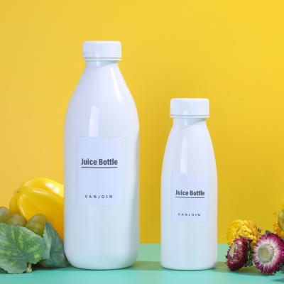 China BPA FREE 250ml 500ml Cool Beverage Water Beverage Beverage Bottle Juice Packaging Plastic Bottle Empty for sale