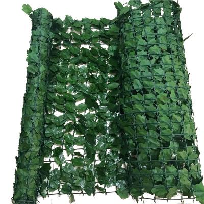 China New Style 2021 Factory Eco-friendly Artificial Wall Veranda Plastic Ivy Leaves Fence For Indoor Outdoor Decor for sale