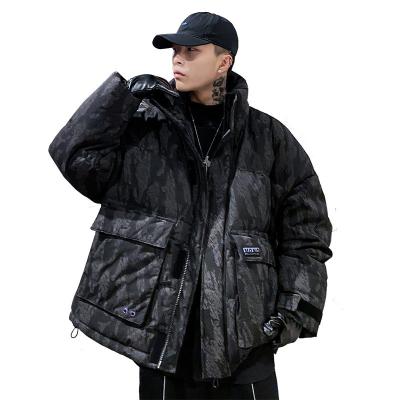 China Viable men's fashion down jacket 2021 winter new Duck Down coat white letter printed loose men's down coat for sale