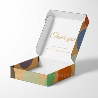 China Handmade Customized Shape Corrugated Mailer Box for Clothing and Cosmetics Packaging for sale