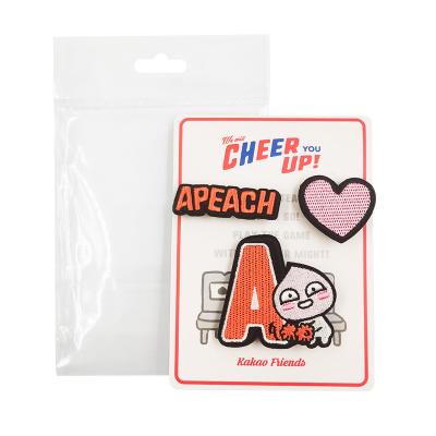 Chine Custom Letter Logo Embroidery Patch  Metal Clasp Used For Bags XINYANGFU à vendre