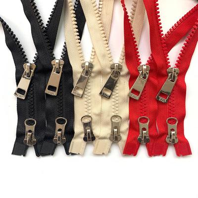 China New Product Resin Zipper 8# Black Zipper With Double Sliders Open-end Color Double Zipper For Cosmetic Bag for sale