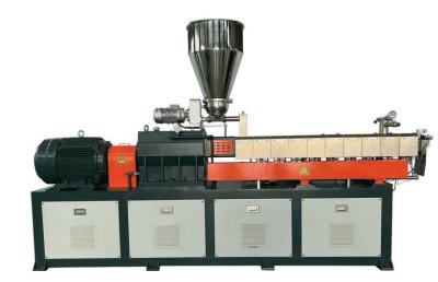 China PVC High Efficiency Twin Screw Plastic Extruder Crushing Before Mixing for sale