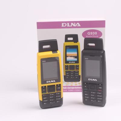 China Selling Cheap MP3 Playback CDMA450MHz + GSM DLNA G930 Cell Phone With 3 SIM Card Mobilephone for sale