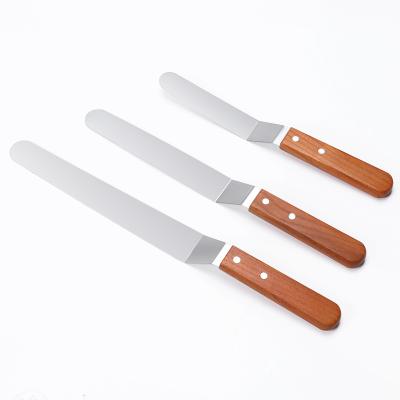 China Disposable Stainless Steel Butter Cake Cream Spatula Curved Baking Cake Decorating Tools With Wooden Handle for sale