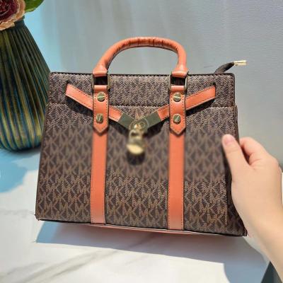 China New Fashion Designer2023 High-end Famous Fashion PORTABLE Soft Printing Women's Handbag High Capacity Handbag High Grade for sale