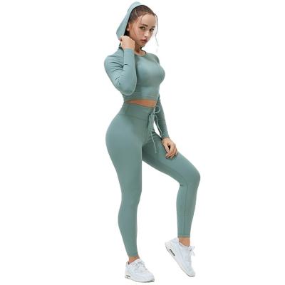 Κίνα MIQI Breathable Yoga Clothing Women Green Plus Size Two Piece Gym Set Ribbed Long Sleeve Yoga Set προς πώληση