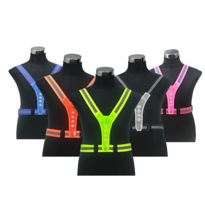 China 2022 Water Proof New Arrival USB Style Rechargeable Lightweight Lightweight Running Visibility New High Visibility Vest for sale