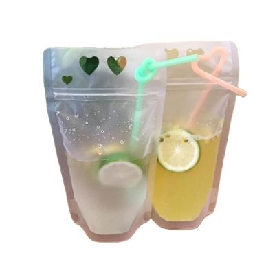 China Clear 500ML Barrier Zipper Handheld Translucent Resealable Standup Bottom Gusset Plastic Drinking Pouches Bags With Straws for sale