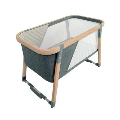 China Contemporary Baby Crib Bedside Newborn Foldable Bed Hutch Portable Baby Rocker Hutch for sale