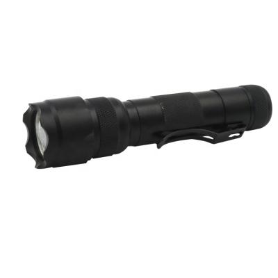 Κίνα Camping SOS Mode Embedded Tactical Led Strong Hand Light Self Defense Flashlight προς πώληση