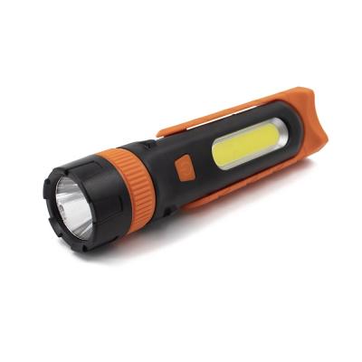 中国 Multifunctional Garden ABS Material With Magnet Collapsible Portable Rechargeable COB Led Work Light 販売のため