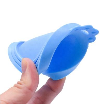 China Non Spill Hot NEW 2021 Silicone Lid For Cans Reusable Seal Cover For Dog Cat Food Storage Water Feeding Bowl Lids Portable Pet Supplies for sale