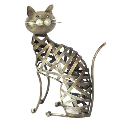 China Interesting Europe Hot Selling Cat And Dog Shape Metal Home Decor for sale