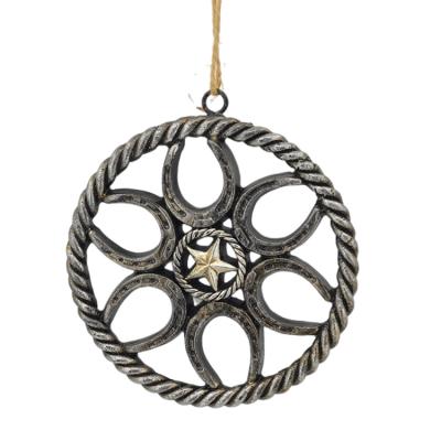 China North America / Europe Resin Vintage Hanging Wall Decor 6 Horseshoes Ornaments Round Retro Pendant Crafts for sale