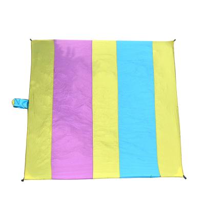 China Outdoor Activity Sandproof Beach Blanket, 330*275CM Large And Compact Beach Mat Sand Mat Quick Drying Free, Light, for sale