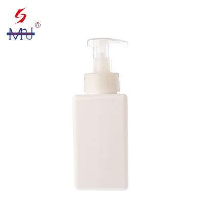 China Recyclable 500ml Cosmetic Packaging Bottle White Plastic Lotion Empty Bottles With Pump for sale