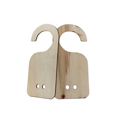 China New Europe Design Custom Wooden Door Knob Hangers Rectangle Unfinished Wooden Door Signs Wooden Door Hanger for sale