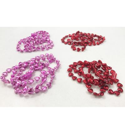 China Best Quality Low Price Fashional Heart Valentine Holiday Decoration Heart Shape String Beads Plastic Necklaces Necklaces for sale