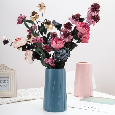 China Modern Vase Plastic For Flower Decor Rustic Home Modern Floral Vase Decorative Centerpiece For Living Room for sale