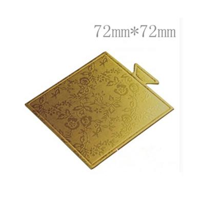 China Recycled Materials Square Golden Cardboard Cake Board Cake Drum With Handle for sale