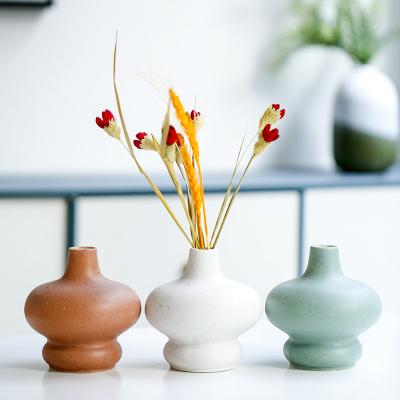 China Cute Modern Porcelain Bud Vase Small Oval Ceramic Flower Vase, Decorative Modern Floral Pot Wedding Vase For Home Decor for sale