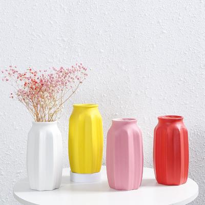 China Wholesale White Nordic Simple Modern Home Decoration Handwork Flower Pot Porcelain Ceramic Vase For Living Room Office Decor for sale