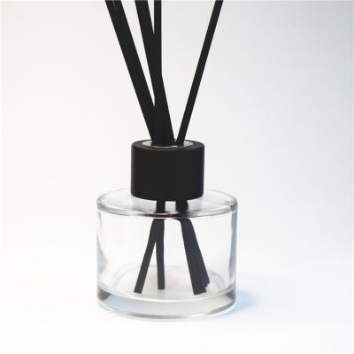 China Cosmetic In Stock Empty Aromatherapy Oil Bottle Reed Diffuser Glass Bottle 150ml With Rattan Sticks for sale