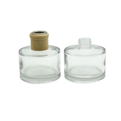 China Personal Care 150ml Empty Filled Glass Aroma Diffuser Bottle With Wooden Lid for sale