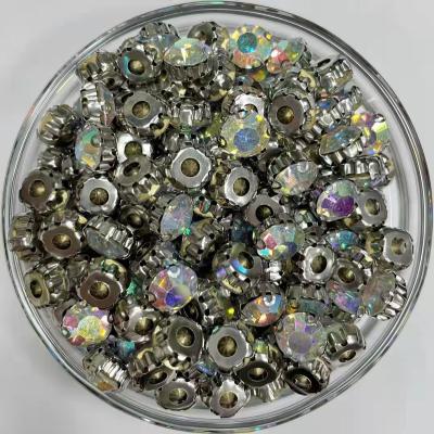 China Low MOQ Low Price 5/6/8/10MM Shiny Shiny Metal With Claw Stones For Jewelry Making for sale