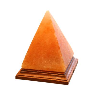 China 2021 New Nature Natural Himalayan Crystal Pink Rock Pyramid Shape Salt Light Table Lamp for sale