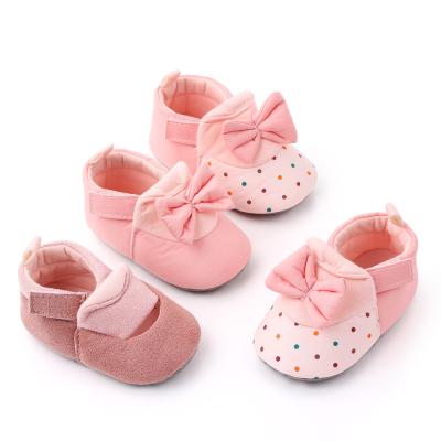 China Beautiful Fancy Pink Cotton Newborn Flats Babies Shoes for sale