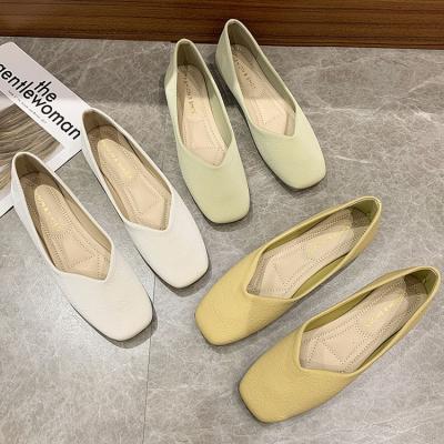 China Other fashionable and comfortable women's singleClassic flat casual shoes high quality square toe soft unique flat shoes for sale