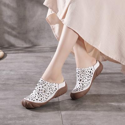 China Breathable Genuine Leather Shoes Woman Handmade Summer Outside Hollow Breathable Anti-skid Slippers Med Heel Women Shoes 89-11 for sale