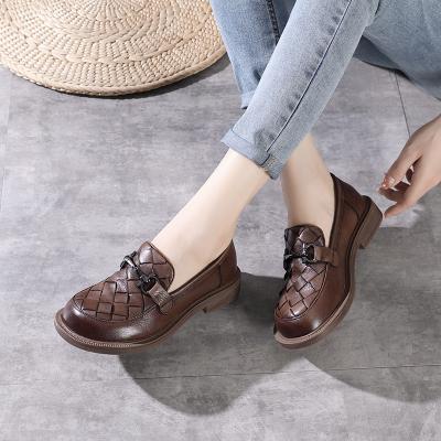 China British Genuine Leather Shoes Woman Style Horsebit Breathable Flat Retro With Heel Women Shoes Four Seasons Ladies Shoes 2505 for sale