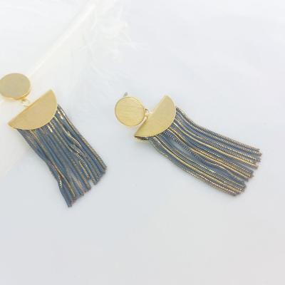 China Trendy Unique Fashion Metal Stud Earrings Gold Silver Color Tassel Stud Earrings For Women for sale