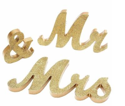 China Mr. and Mrs. Wedding Decorations Wooden Wedding Decoration Mr. and Mrs. Wooden Table Letters for sale