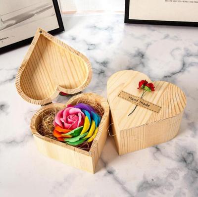 China Soap Flower 2021 Hot Sale Heart Shaped Artificial Rose Flower Gift Sets For Wooden Box Soap Valentine's Day for sale