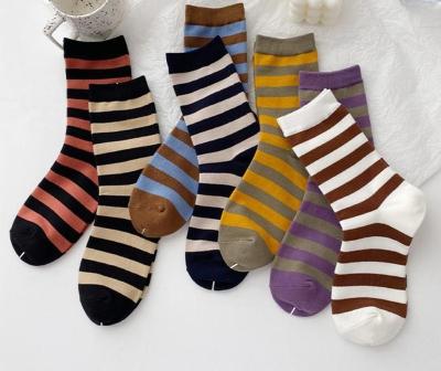 China Graphic Socks Accept Custom High Quality Multi Color Stripe Women Sport Breathable Mid Tube Socks for sale