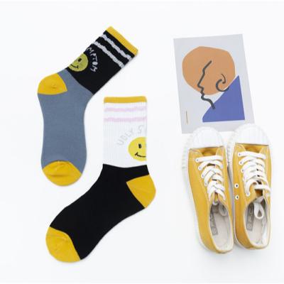 China New QUICK DRY Mens Crew Fashion Custom Funny Design Happy Smiley Face Letter Pattern Color Stripes Quilted Socks for sale