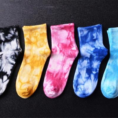 China Fashional adult cotton thongs fashion cotton hot color tie dyed neutral stockings for sports skateboard wear mode for sale