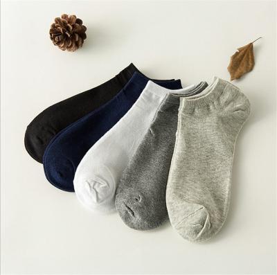 China Customized Men's Fashion Design Sports Black Breathable Cushioning Cut Socks QUICK DRY Summer Low Cut Socks for sale